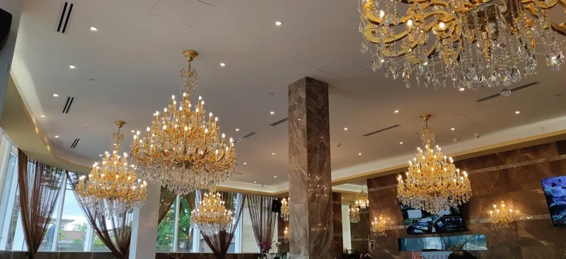 New Mandarin Seafood Restaurant