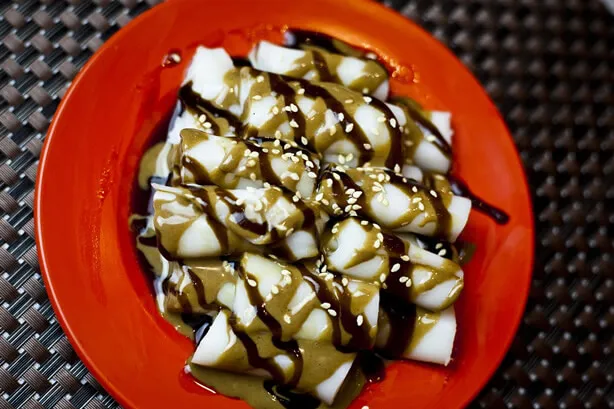 Bubble Waffle Cafe