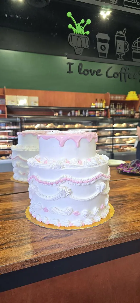 Minoo Bakery