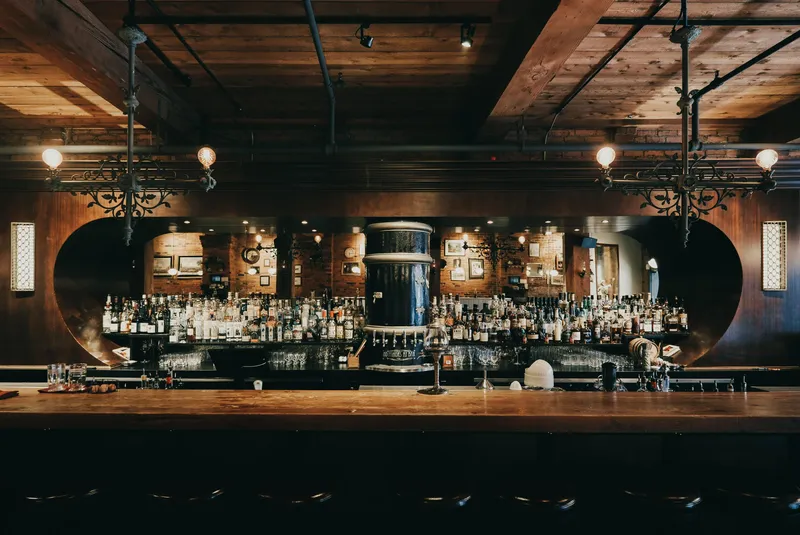 Pourhouse