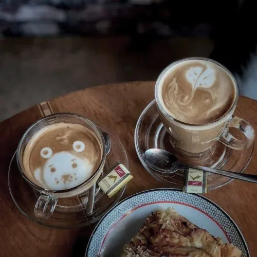 Cafe Lokal