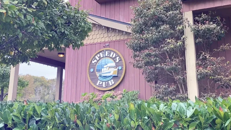 Speed's Pub