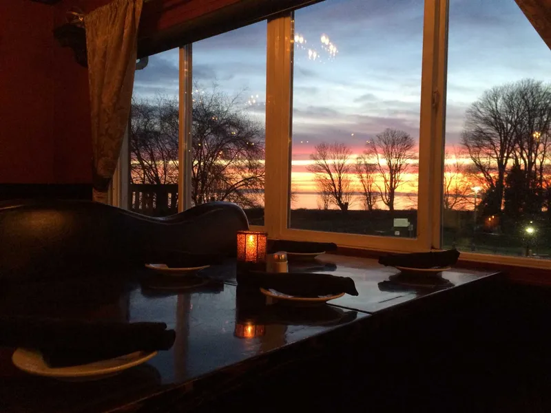 Washington Avenue Grill