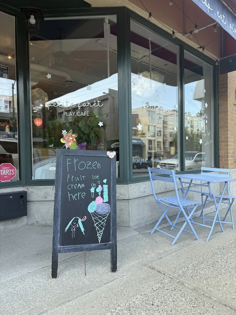 Petite Forêt Play Cafe