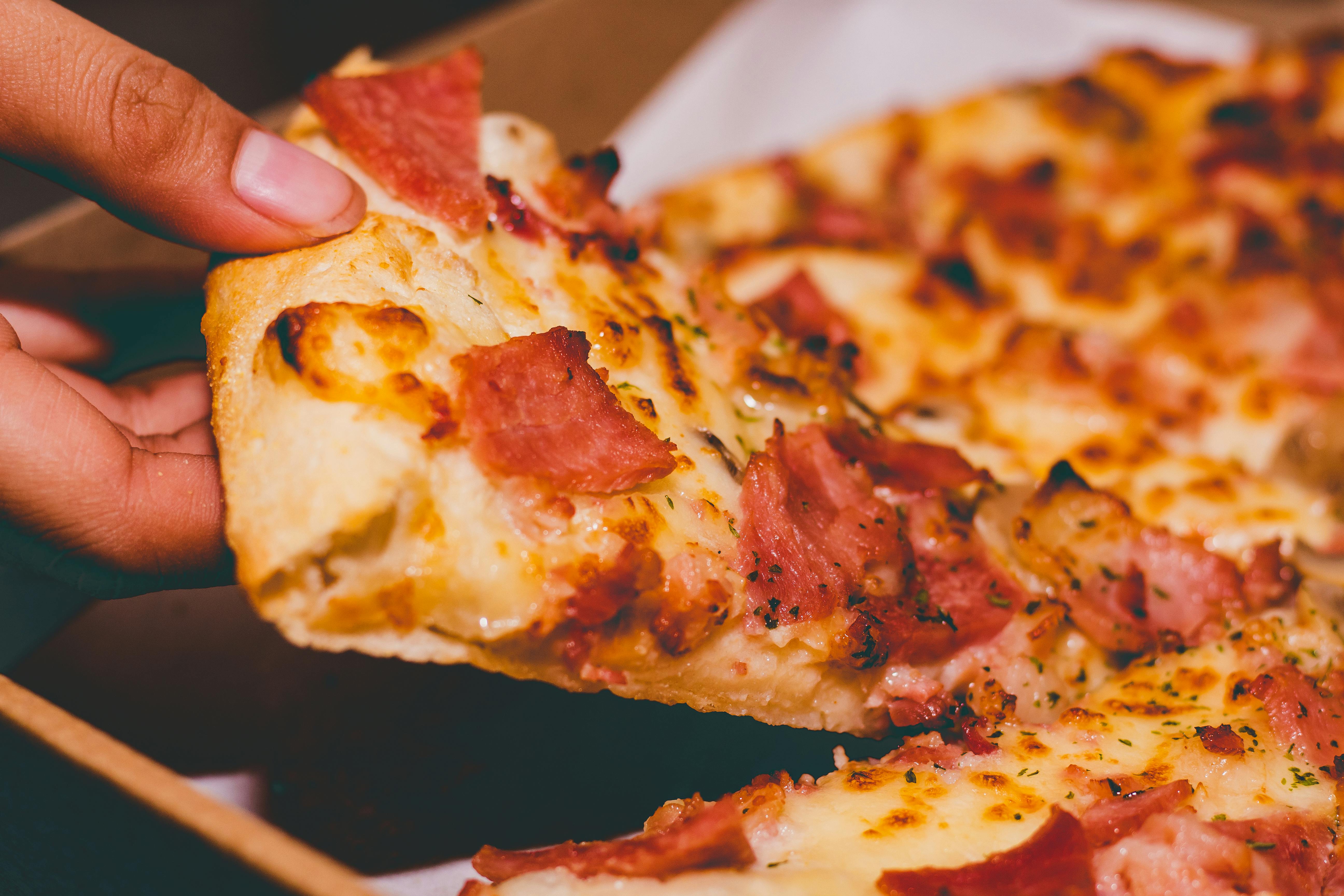 Pizza Hut - Village Dr