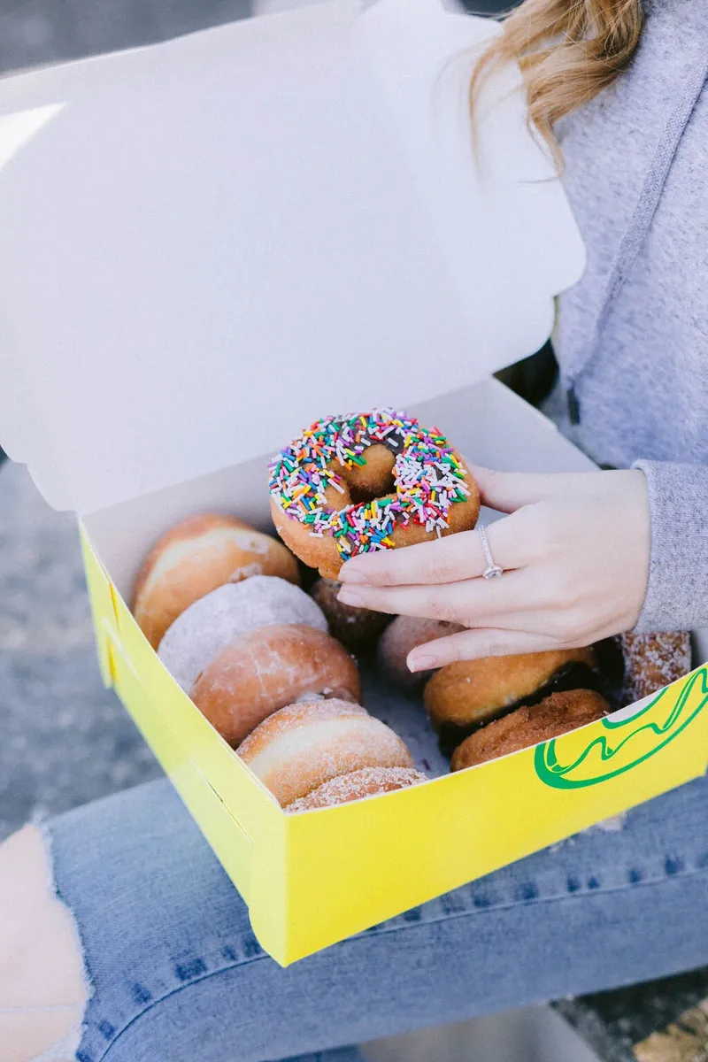 Lee's Donuts Willowbrook Mall